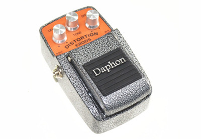 E20DS distortion effect pedal